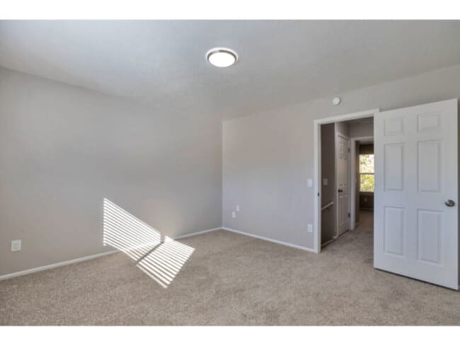 Building Photo - 792 S Patton Ct