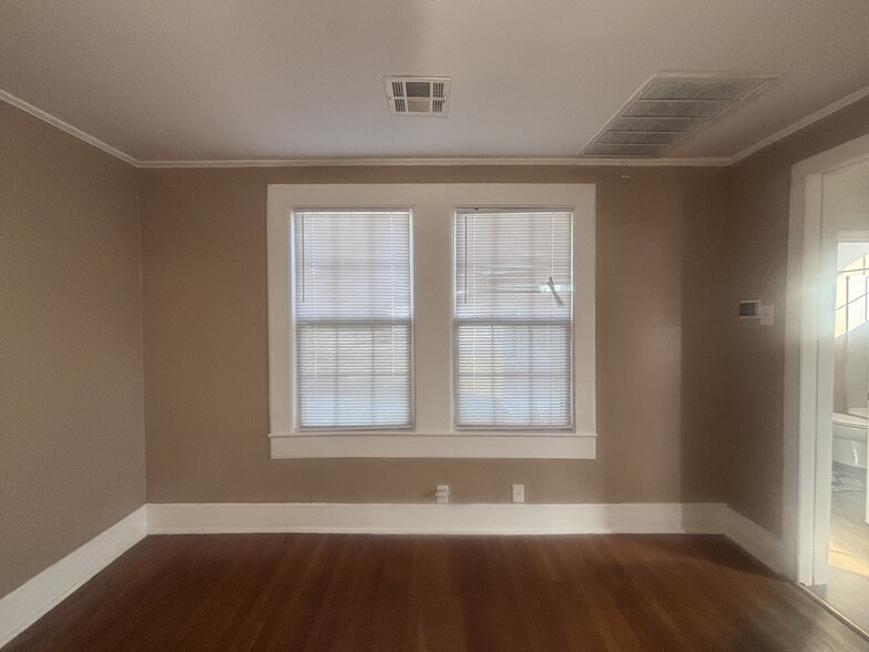 Building Photo - 104 Nouveau Ln