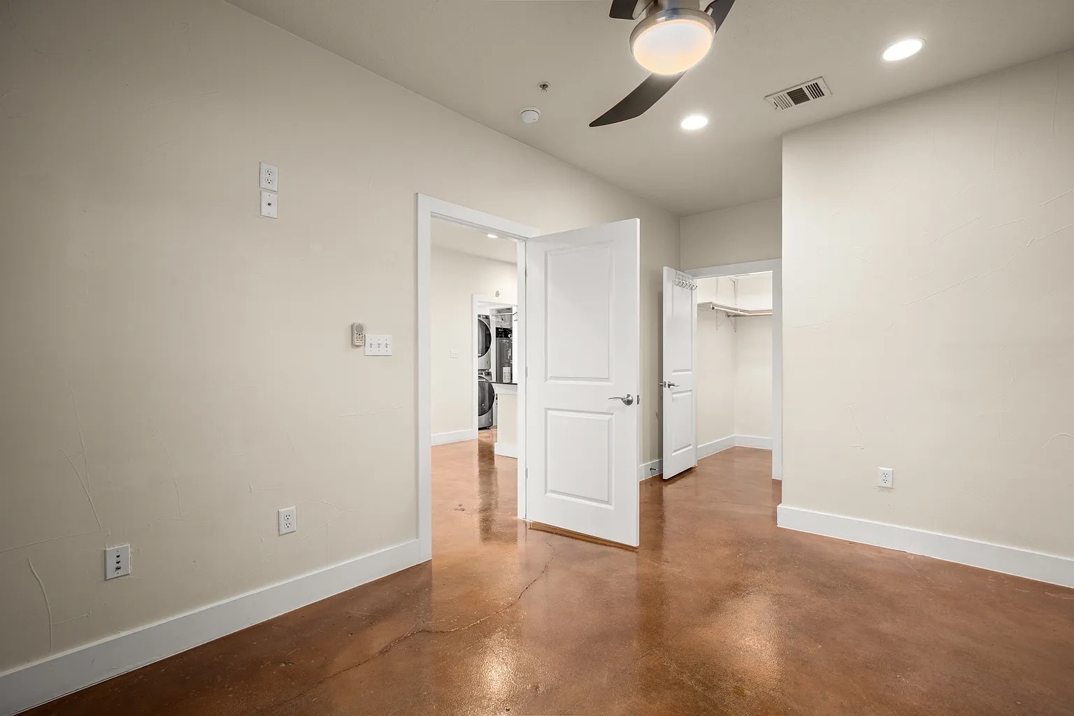 Building Photo - 1807 Poquito St