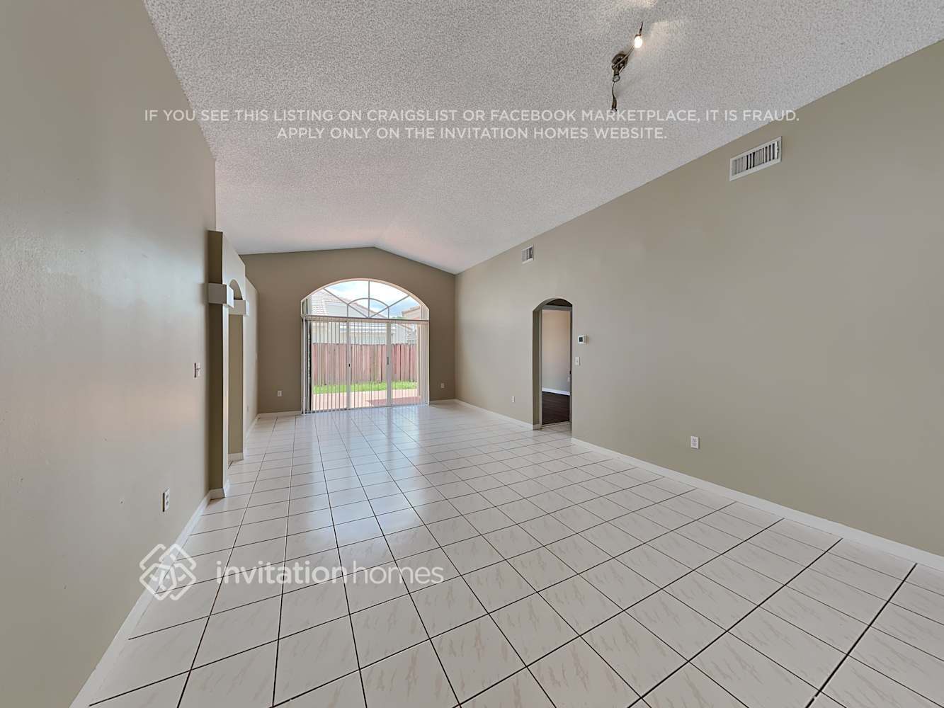 Building Photo - 15745 SW 82nd St