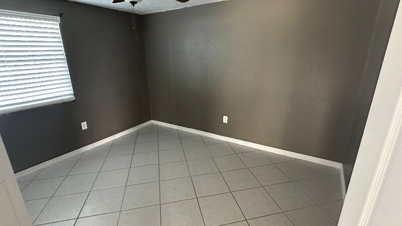 Building Photo - 1218 Sultana St