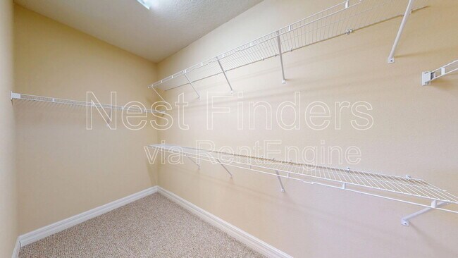 Building Photo - 29 Lakefront Ln