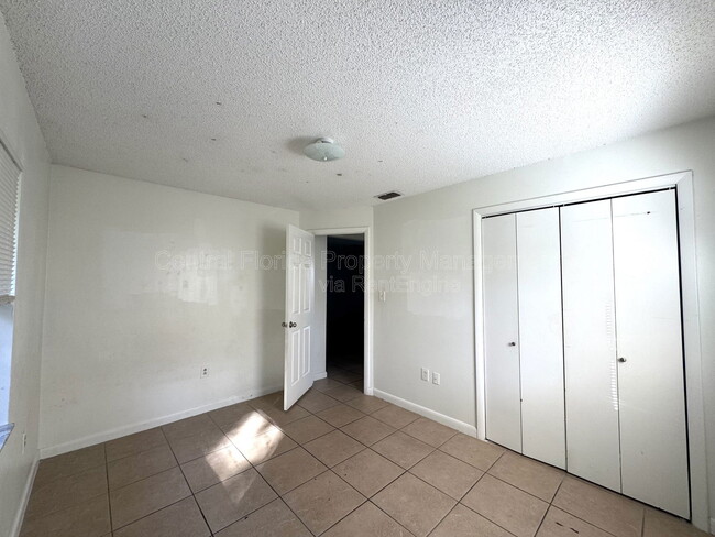 Building Photo - 2316 Bryan St