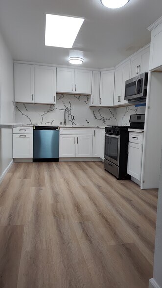 Building Photo - 13740 Bentongrove Dr