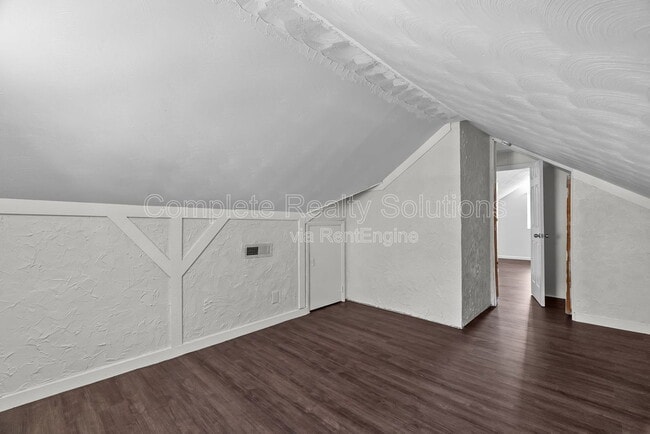 Building Photo - 8026 Wynwood Dr