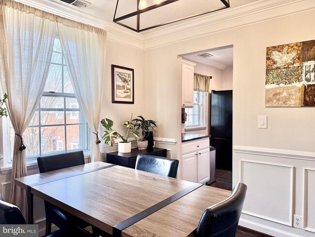 Building Photo - 4628 36th St S