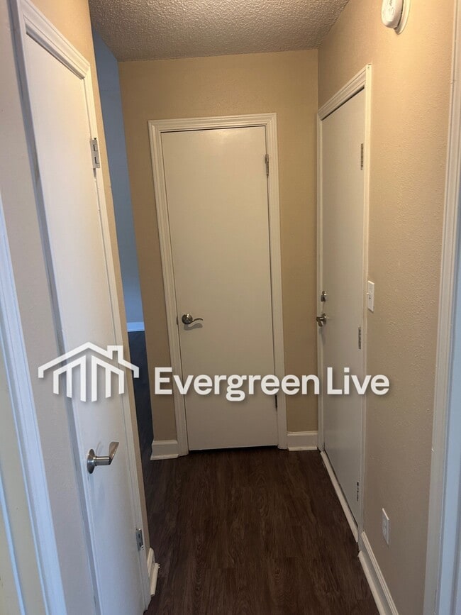 Building Photo - 30 Callan Ct