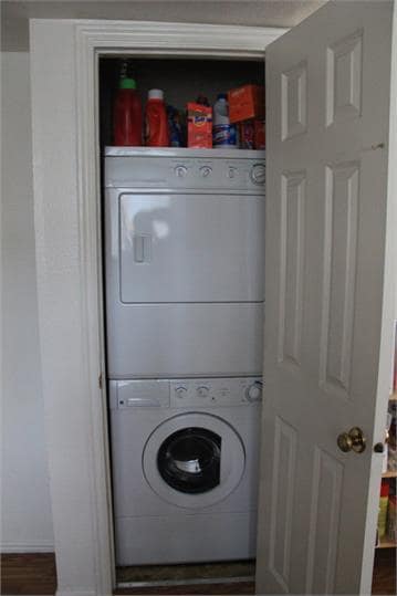 Building Photo - 695 N 100 E