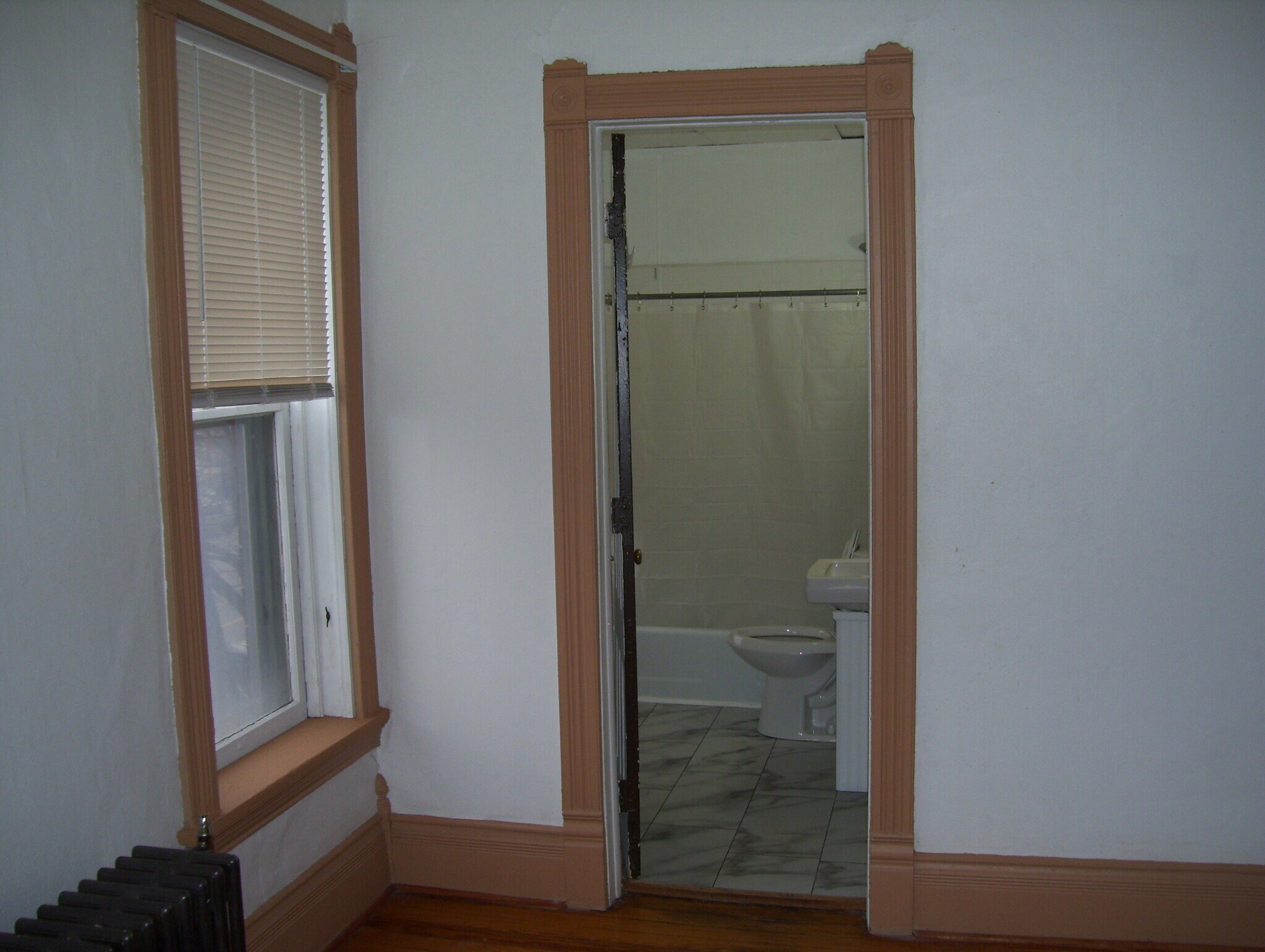 Building Photo - 914 N Salina St