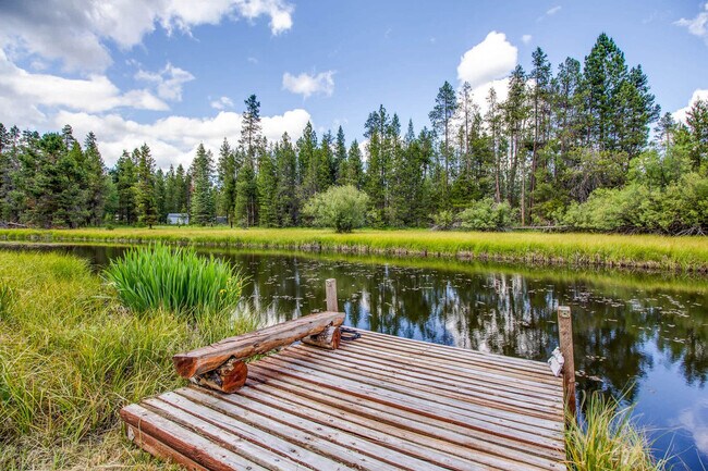 Building Photo - 17184 Island Loop Way