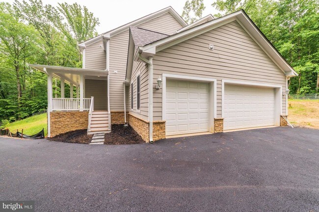 Building Photo - 7184 Clifton Rd