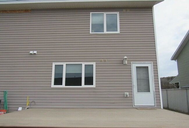 Building Photo - 1447 Joyce Dr