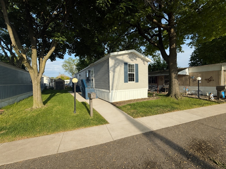 Building Photo - 79 Third St. Unit 79