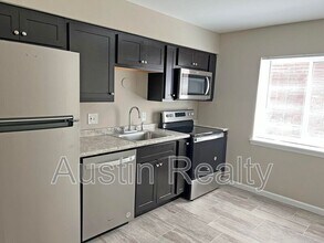 Building Photo - 5468 Cologne Ave