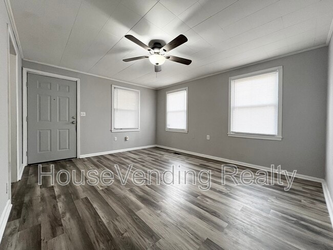 Building Photo - 507 Arthur Ave