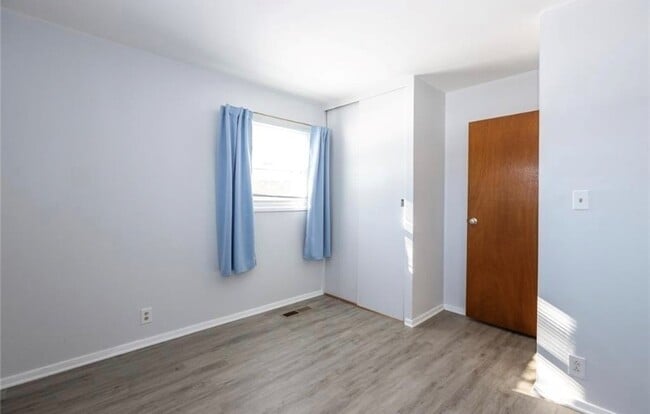 Bedroom #2 - 1104 Oak Blvd
