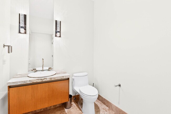 Building Photo - 363 E Wacker Dr