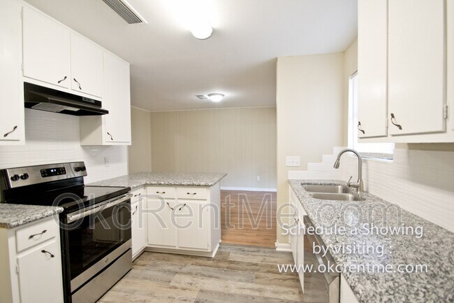 Building Photo - 1100 Belair Rd