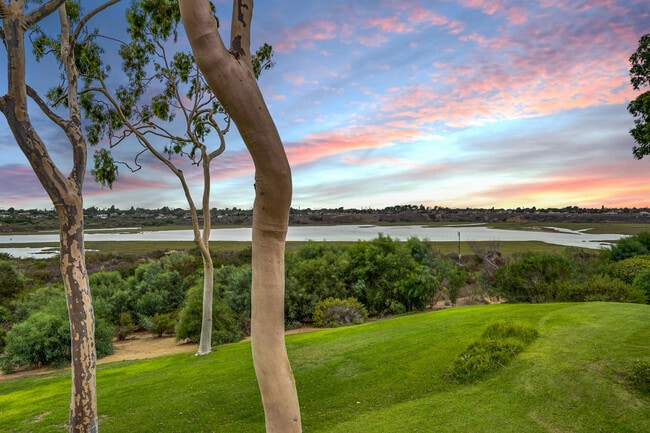 Building Photo - 316 Vista Madera