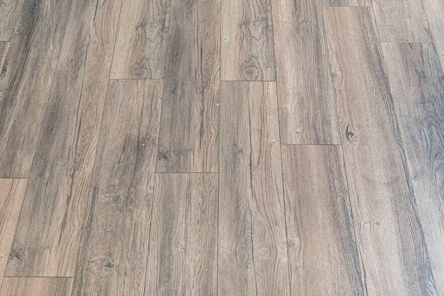 Laminate wood floors - 1393 Westview Dr SW