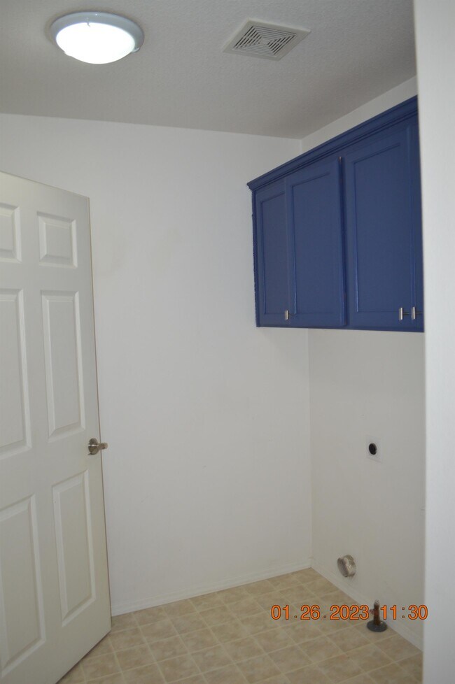 Building Photo - 2025 3rd St