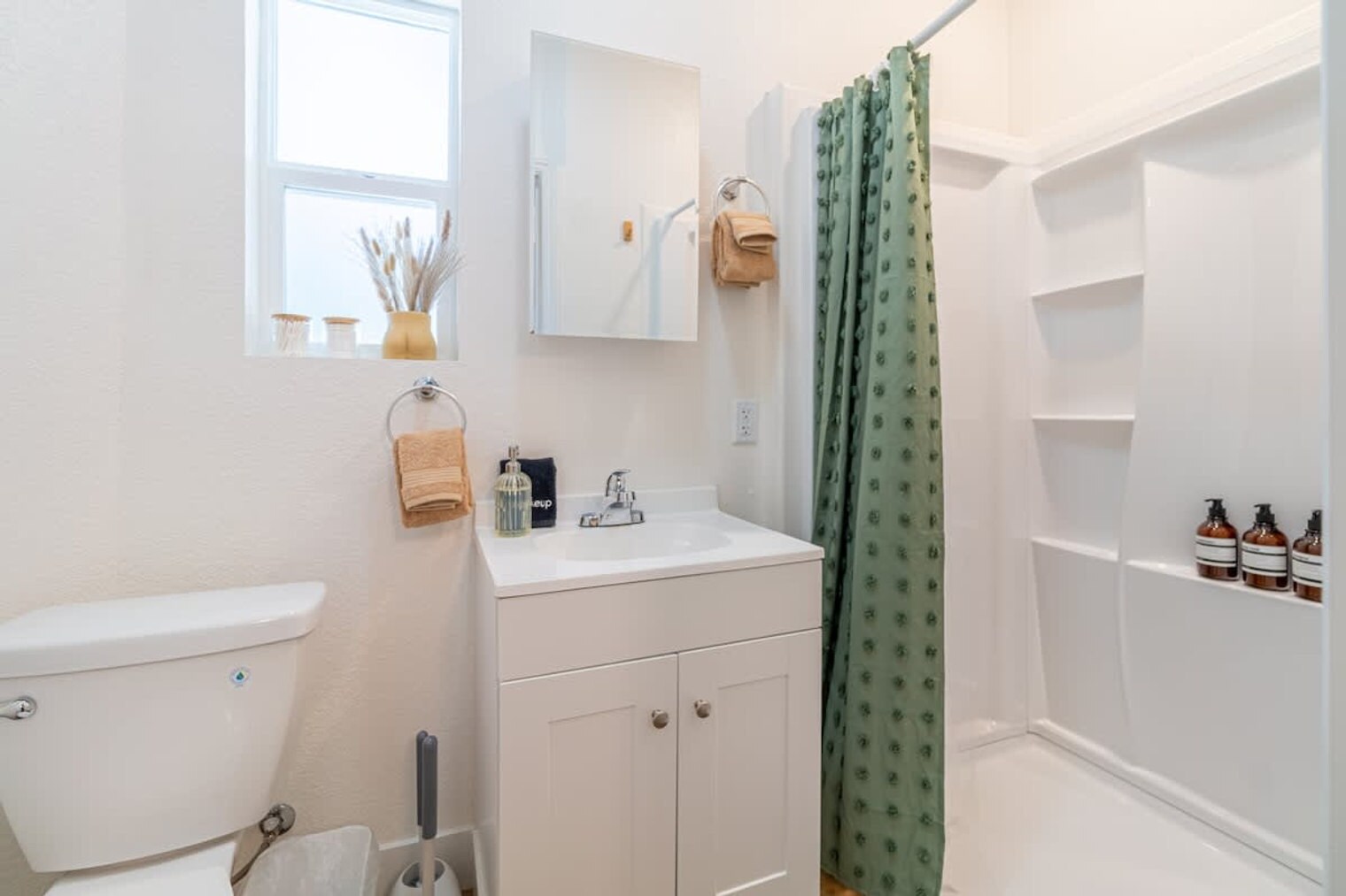 Building Photo - 1036 Litch Ct