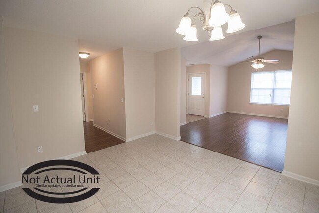 Building Photo - 1881 Harmony St