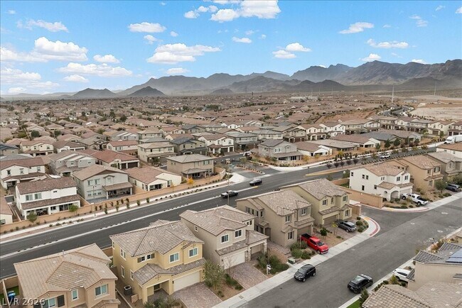 Building Photo - 10423 Stroma Ave