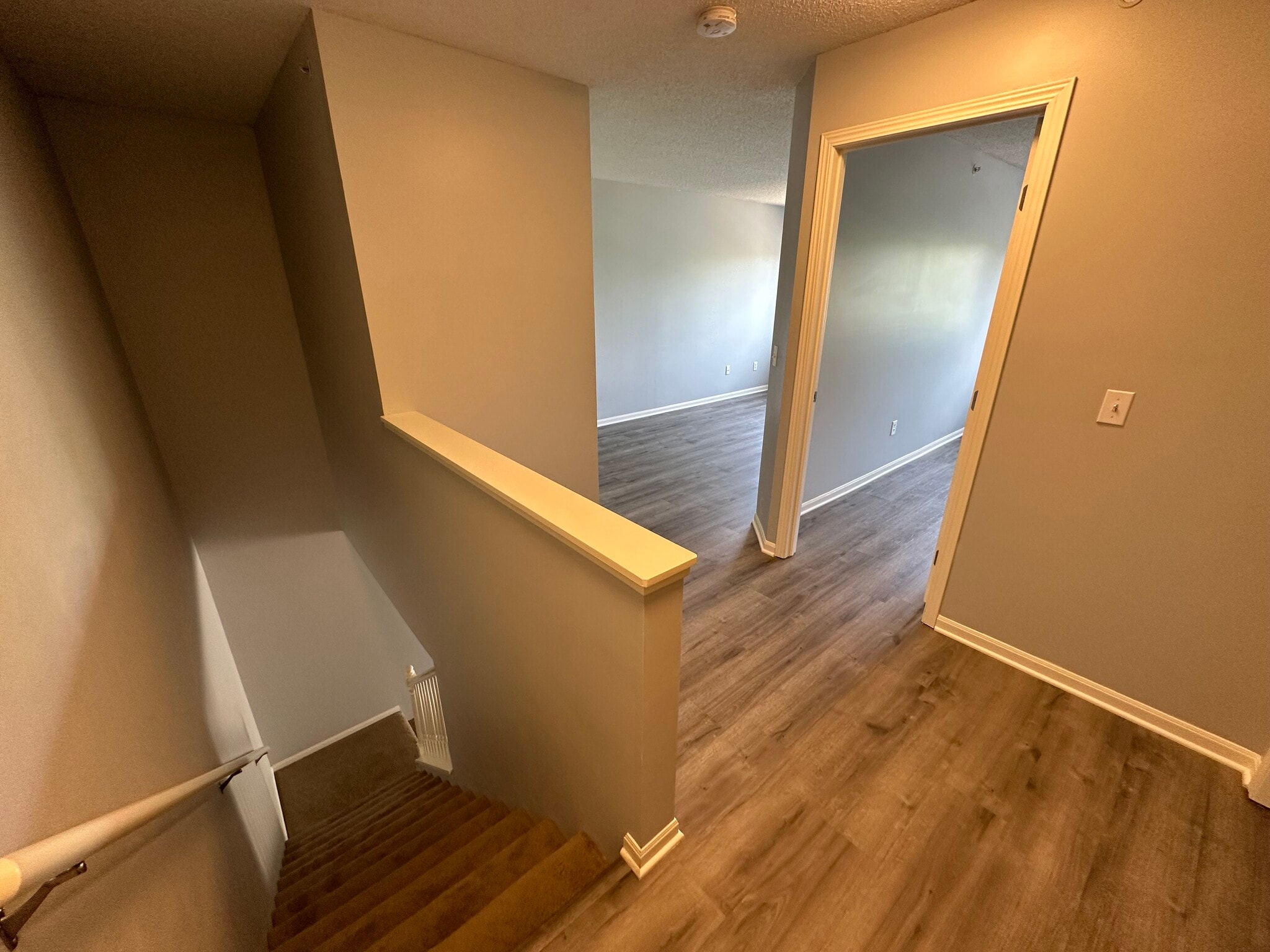 Building Photo - 10802 Lexington Dr