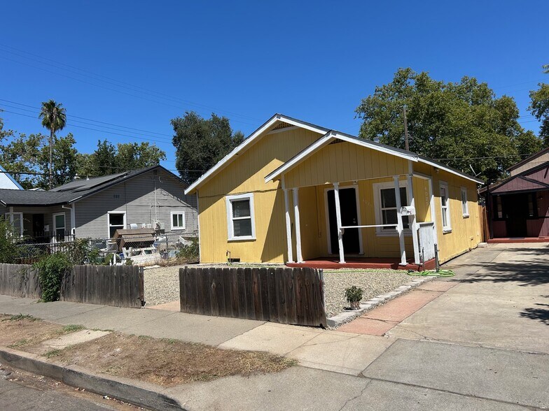 Building Photo - 4025 50th St