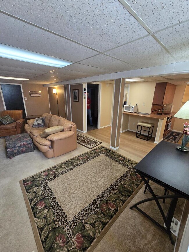 Building Photo - 58 Weis Ave