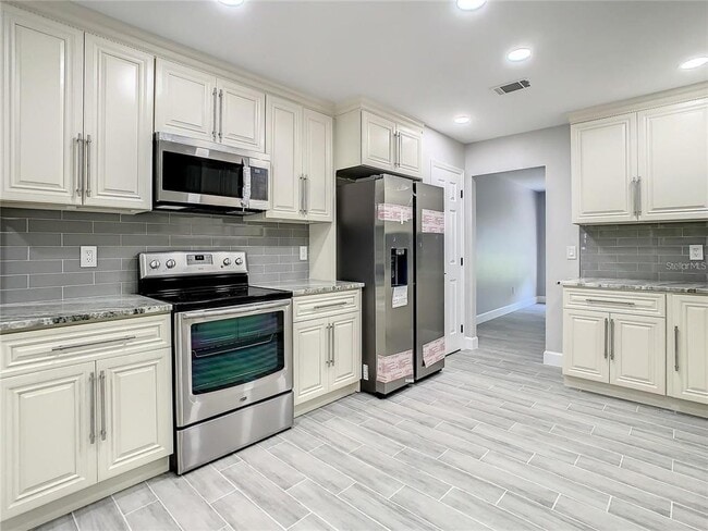 Building Photo - 6708 Yardley Way