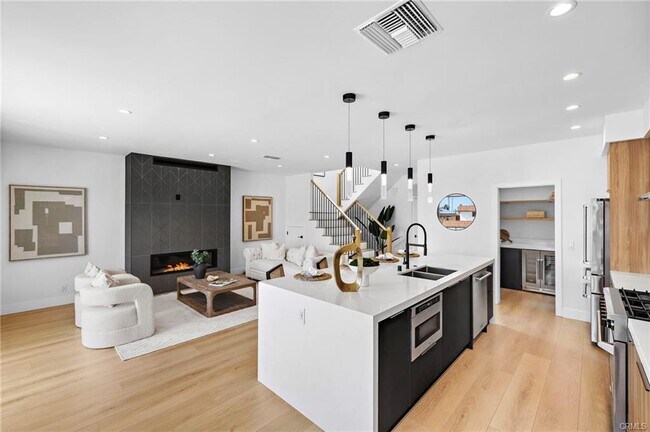 Building Photo - 26141 Via California