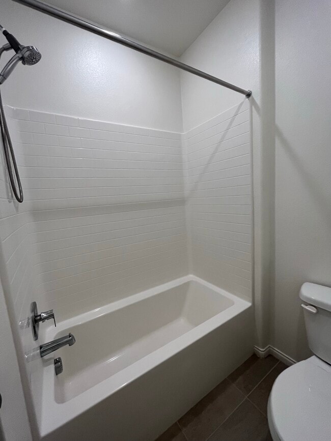 Building Photo - 54 Harmony Dr