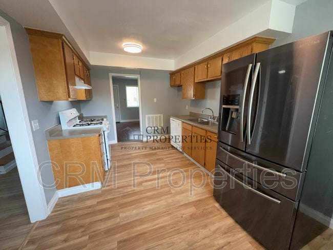 Building Photo - 42024 Hamilton Ct