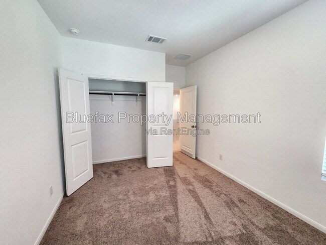Building Photo - 13907 Sickle Rdg