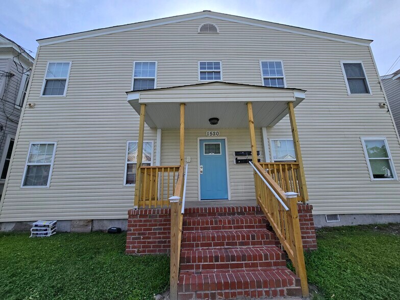 Primary Photo - 1520 Prentis Ave