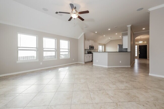 Building Photo - 18914 Sorrento Pt Dr