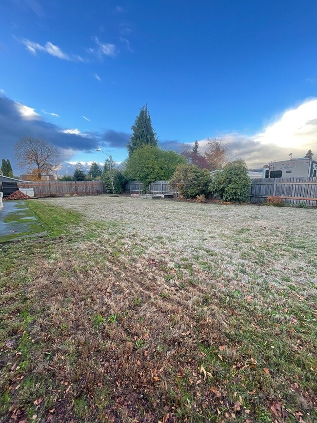 Building Photo - Newly Remodeled 4 Bedroom with a large fenced yard!