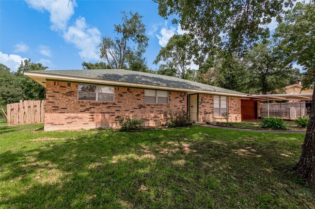 Building Photo - 2328 Ave N 1/2