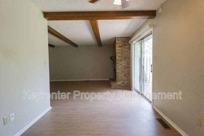 Building Photo - 6137 S Troost Ave