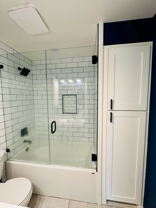 Building Photo - 3bd/2ba Duvall House