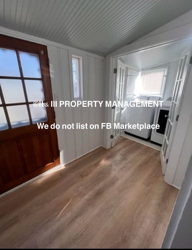 Building Photo - 5508 W 61st St