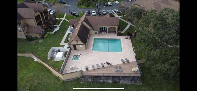 Building Photo - 420 Forestway Cir