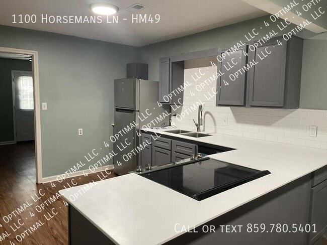 Building Photo - 1100 Horsemans Ln