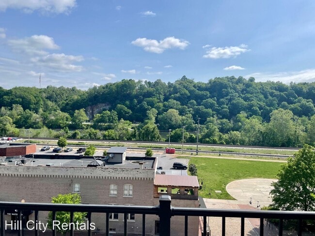 Building Photo - 1 br, 1 bath House - 51 11th Street Unit 11