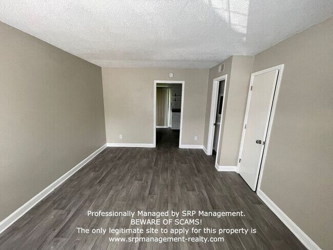 Building Photo - 3 Bedroom / 1 Bath home in Rock Hill, SC -...