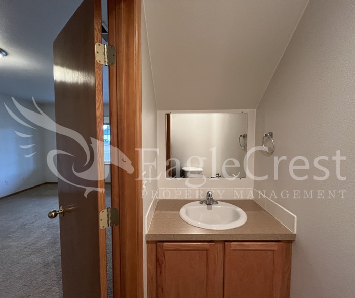 Building Photo - 1914SUNSET