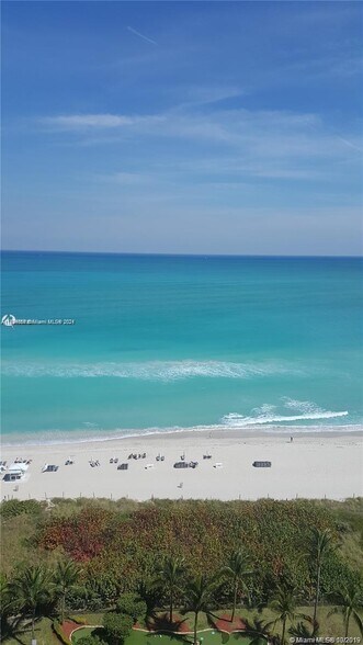 Building Photo - 4775 Collins Ave