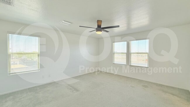 Building Photo - 40633 W Helen Ct